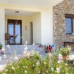 House Rytha 3 * לימנריה