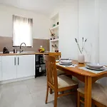 דירה House Rytha 3 *